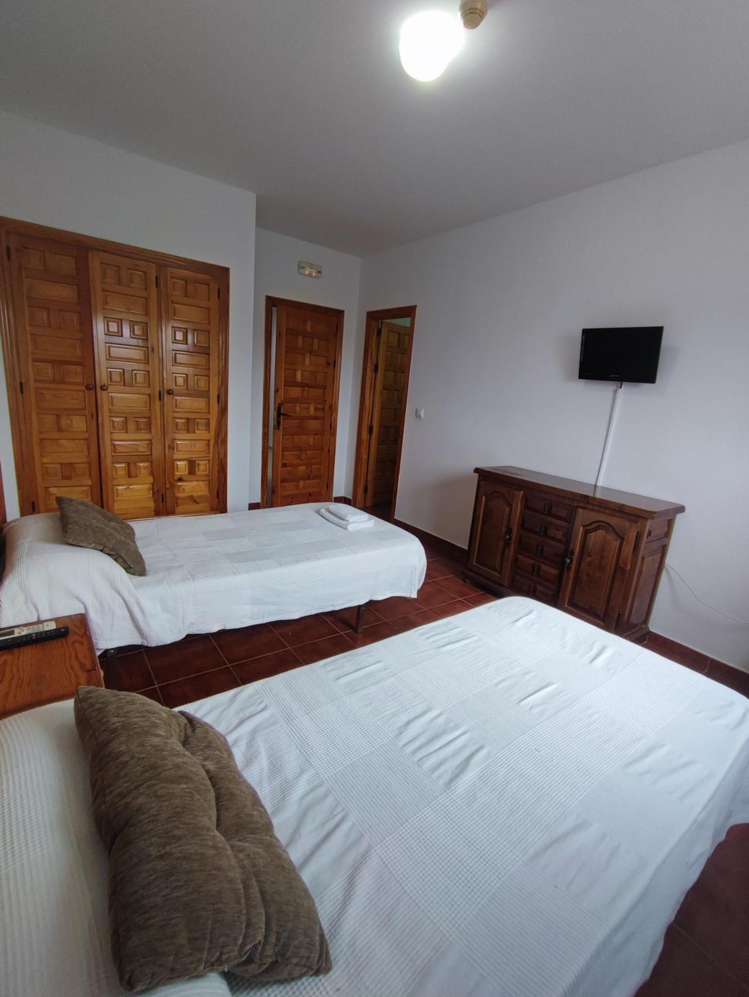 H Helechosa Hotell Rum bild