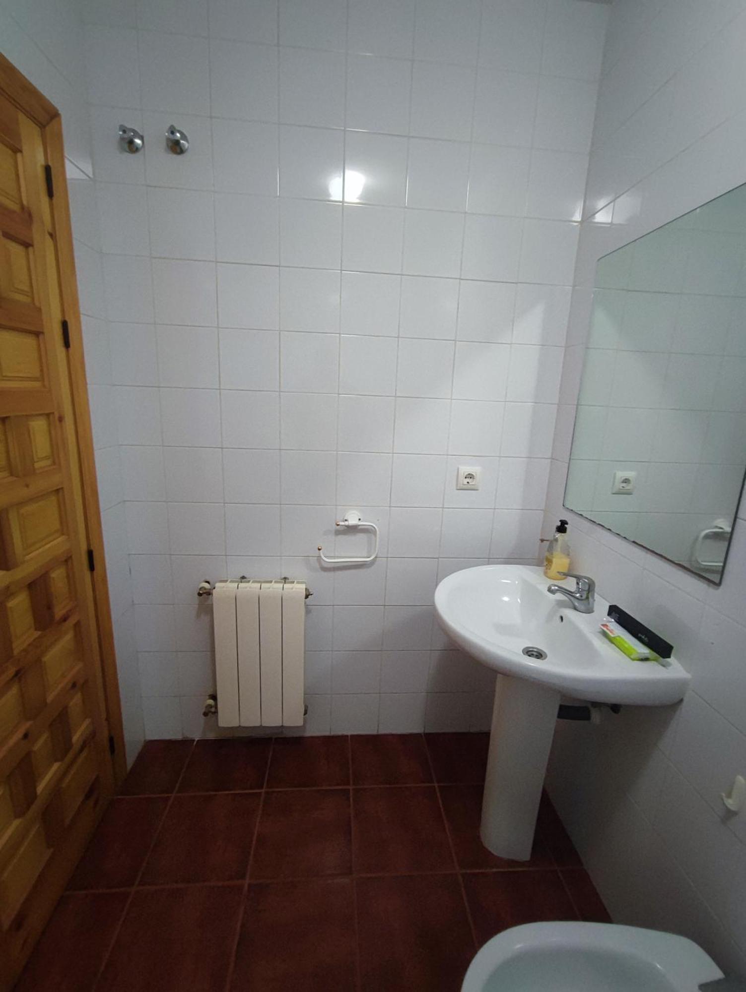 H Helechosa Hotell Rum bild