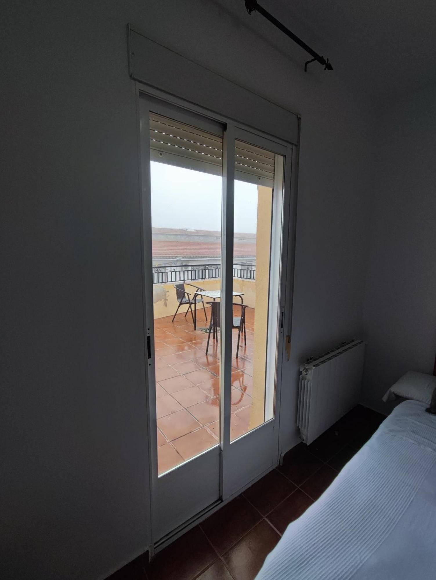 H Helechosa Hotell Rum bild